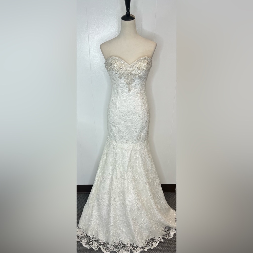Wedding dress/ bridal gown/ Mary’s bridal dress/ lace wedding dress